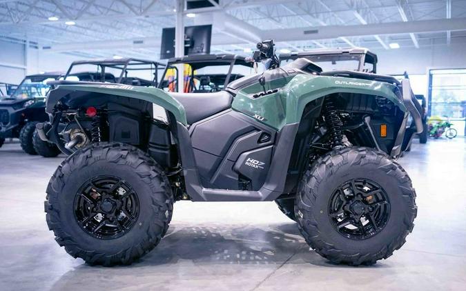 2024 Can-Am® Outlander Pro HD7