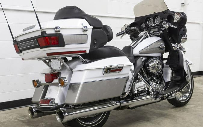 2009 Harley-Davidson® FLHTCU - Ultra Classic® Electra Glide®