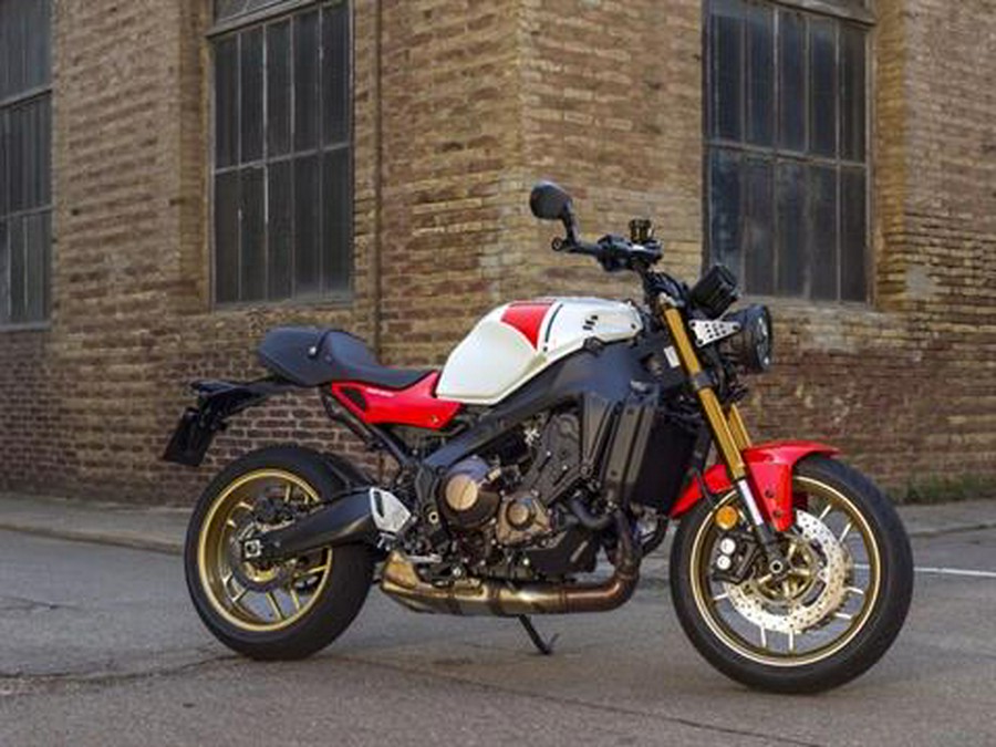 2025 Yamaha XSR900