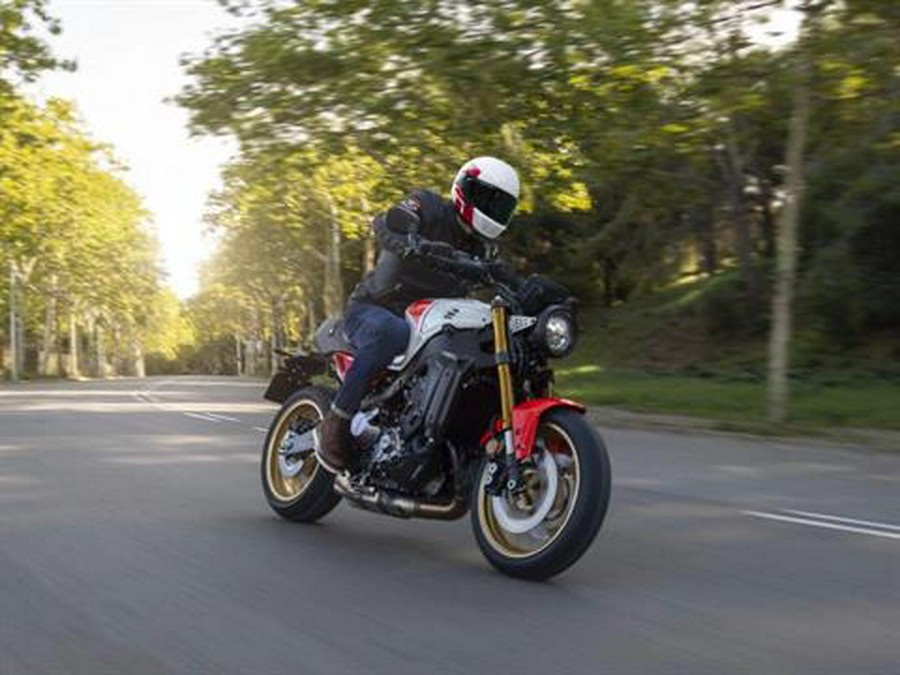 2025 Yamaha XSR900