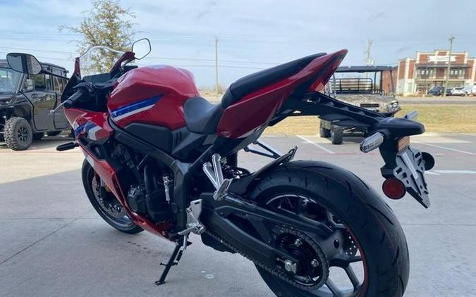 2026 Honda® CBR650R E-Clutch