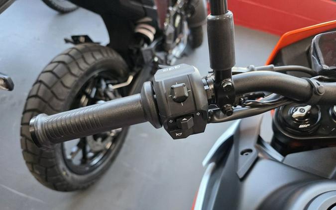 2026 KTM SMC 390 R