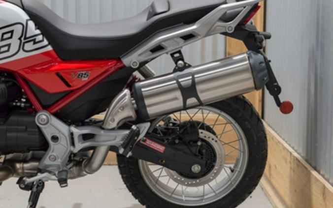 2025 Moto Guzzi V85 TT