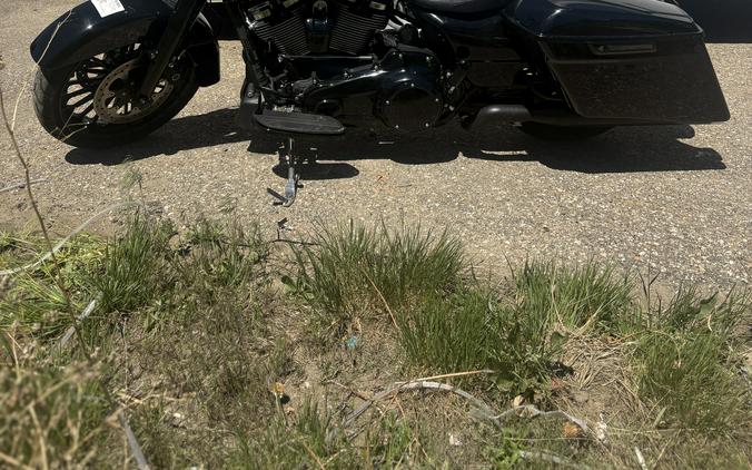 2017 Harley-Davidson® Road King® Special - UO9008