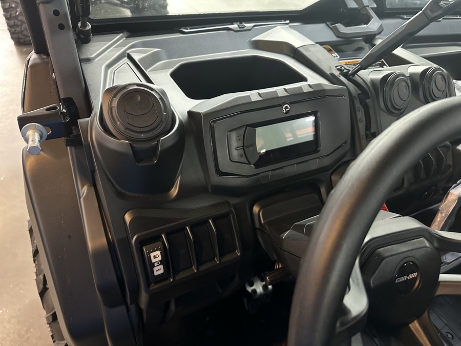 2027 Can-Am Defender MAX DPS CAB HD10