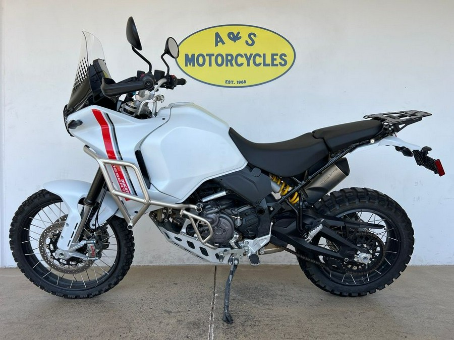 2023 Ducati DesertX Star White Silk