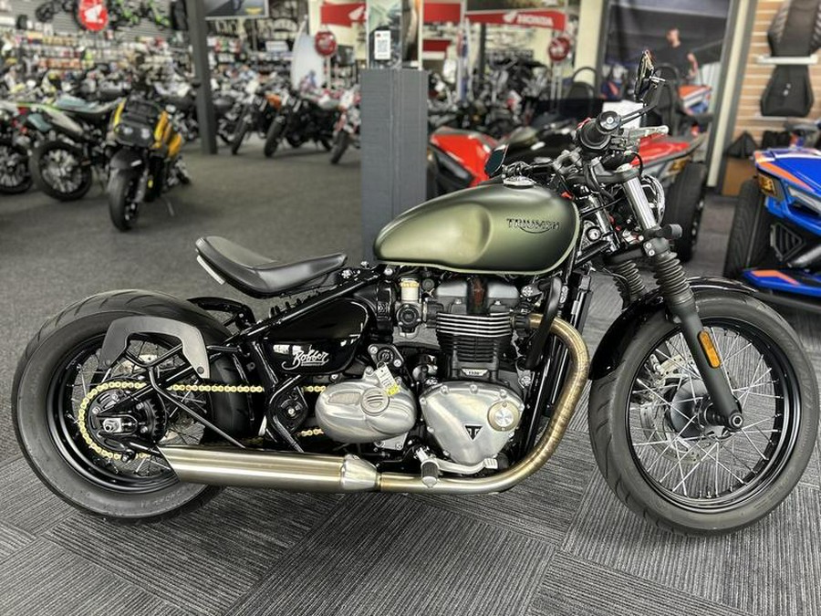 2020 Triumph Bonneville Bobber Matte Khaki Green/Jet Black