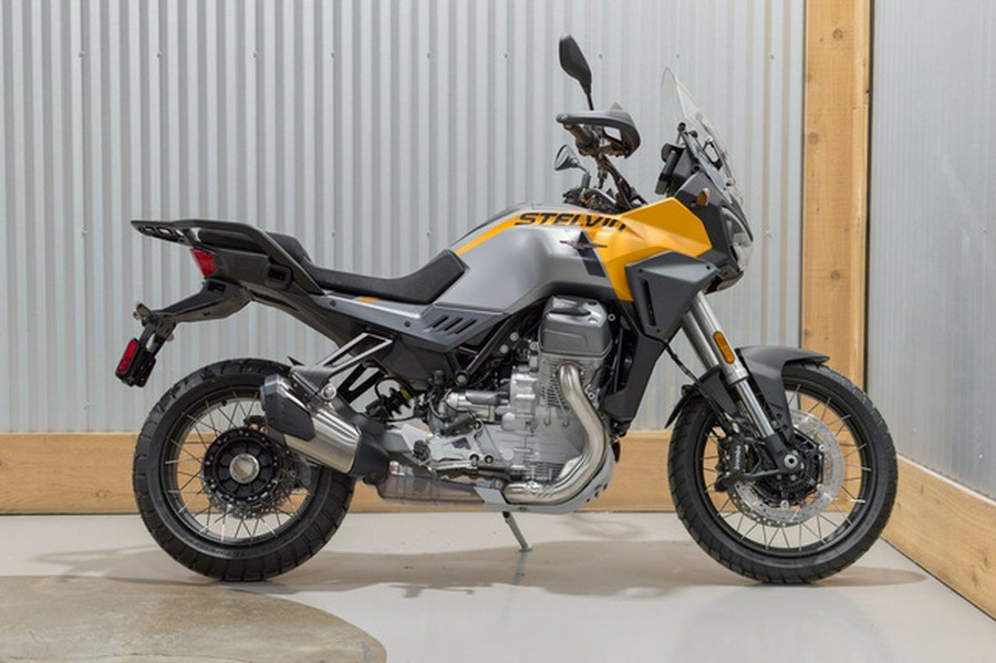 2024 Moto Guzzi Stelvio