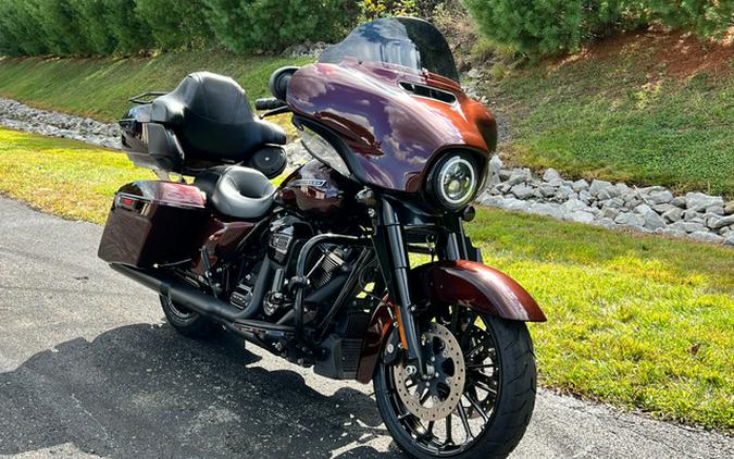 2018 Harley-Davidson FLHXS - Street Glide Special