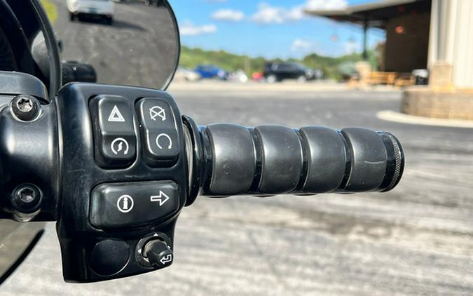 2018 Harley-Davidson FLHXS - Street Glide Special