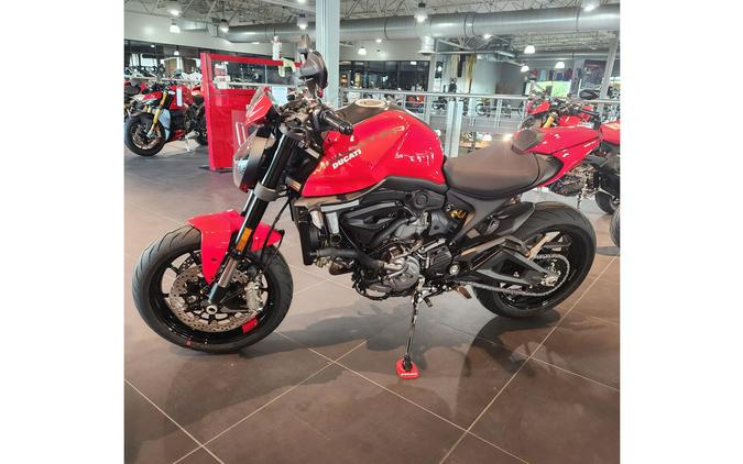 2024 Ducati Monster Plus