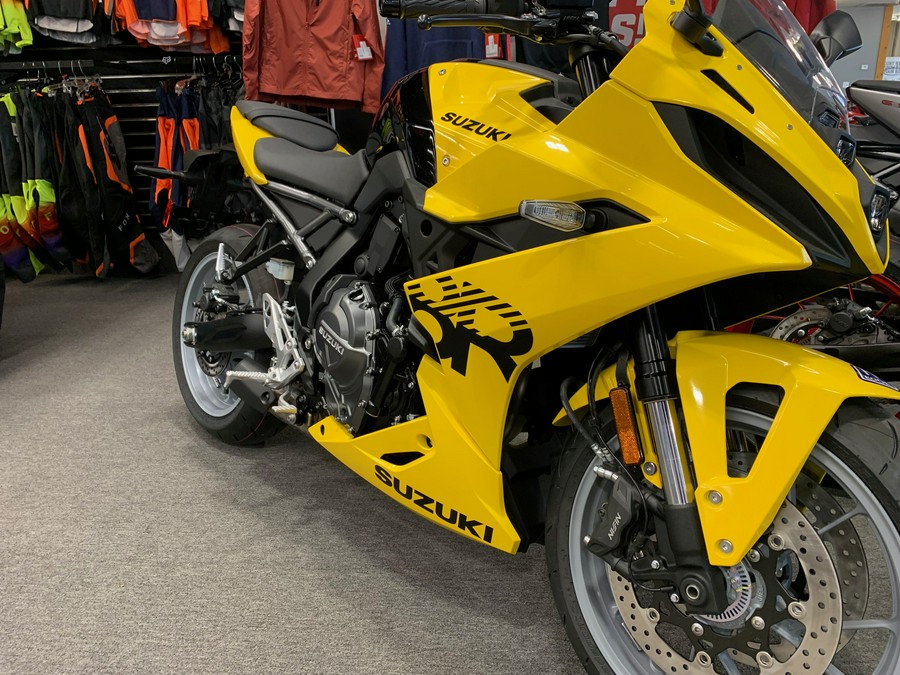 2024 Suzuki GSX-S 8R