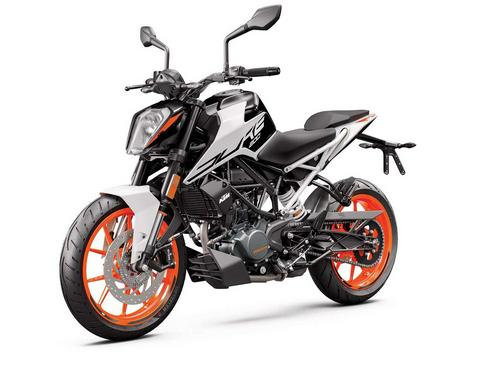 2020 KTM 200 Duke First Look Preview