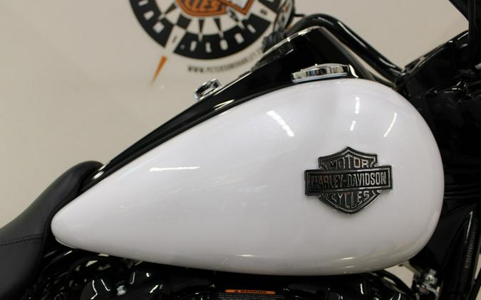 2024 FLHRXS Road King® Special - In White Onyx Pearl