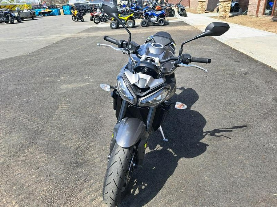 2024 Triumph STREET TRIPLE R