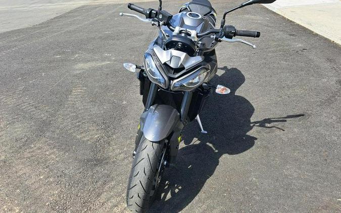 2024 Triumph STREET TRIPLE R