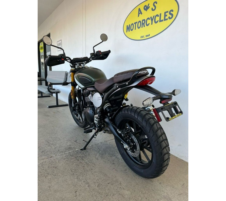 2024 Triumph Scrambler 400 X Matte Khaki Green / Fusion White