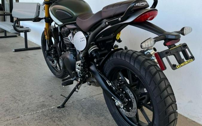 2024 Triumph Scrambler 400 X Matte Khaki Green / Fusion White