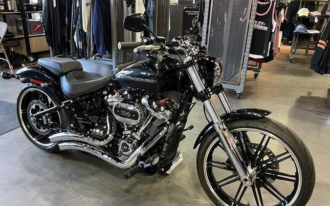 2018 Harley-Davidson® FXBRS - Softail® Breakout® 114