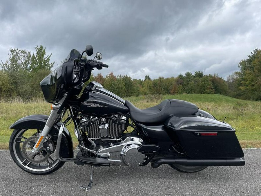 2018 Harley-Davidson® FLHX - Street Glide®