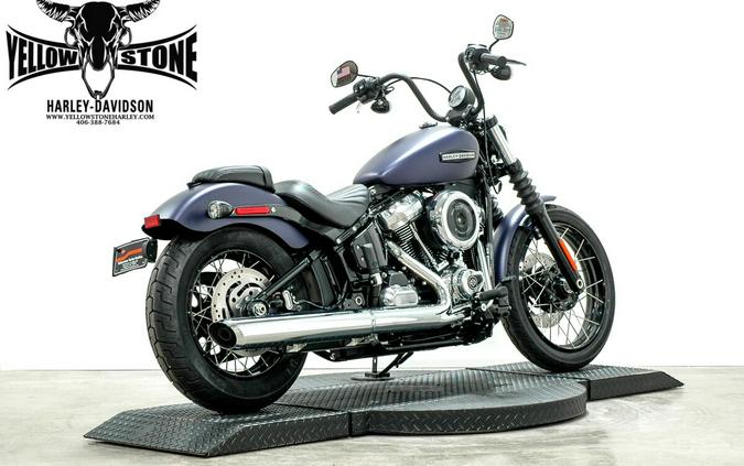 2025 Harley-Davidson® Street Bob® Purple Abyss Denim w/Laced Wheels