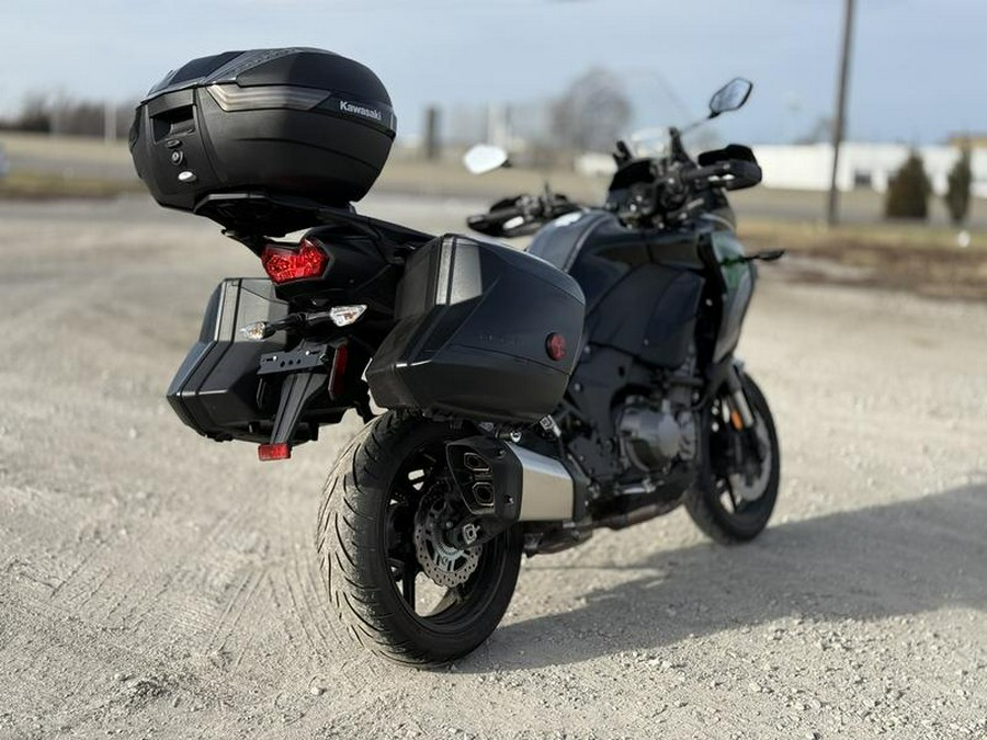 2022 Kawasaki Versys® 1000 SE LT+