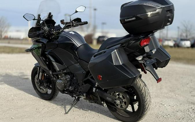 2022 Kawasaki Versys® 1000 SE LT+