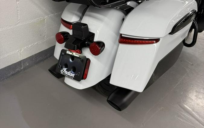 2025 Indian PURSUIT DARK HORSE 112 w/PowerBand