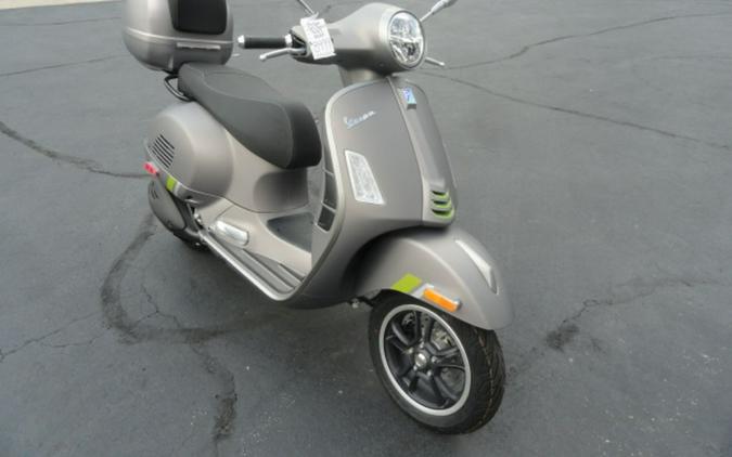 2024 Vespa GTS Super 300 Tech