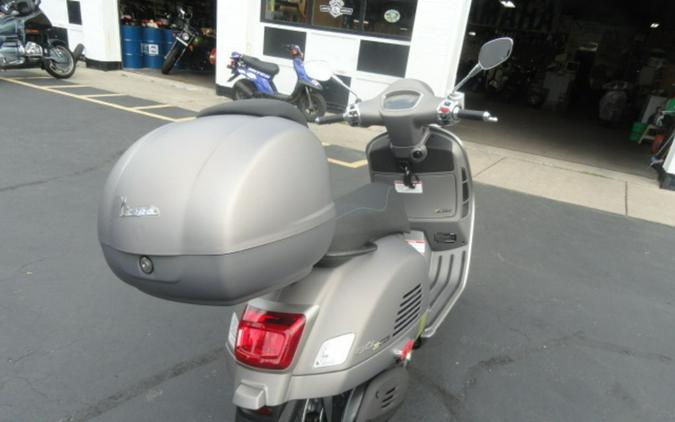 2024 Vespa GTS Super 300 Tech