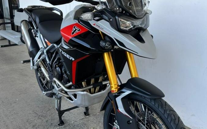 2024 Triumph Tiger 900 Rally Pro Ash Grey / Intense Orange