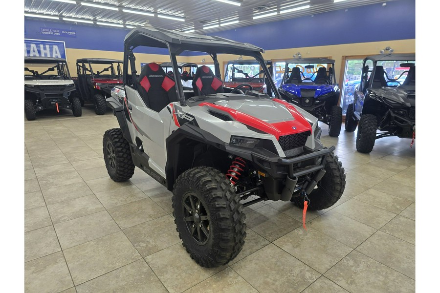 2025 Polaris GENERAL® XP 1000 Sport