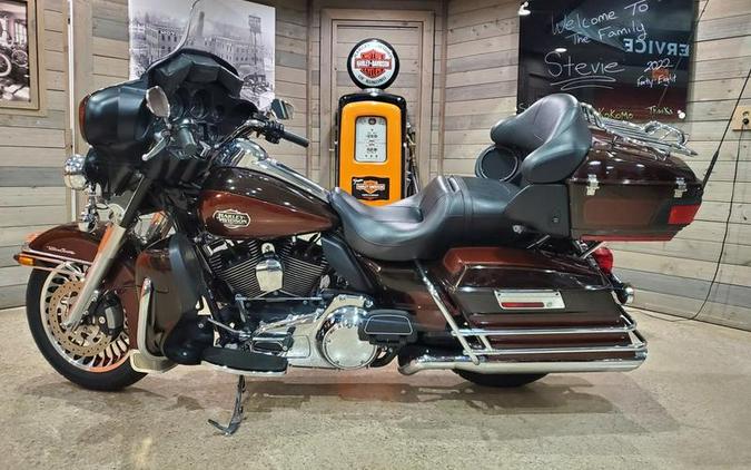 2011 Harley-Davidson® FLHTCU - Ultra Classic® Electra Glide®
