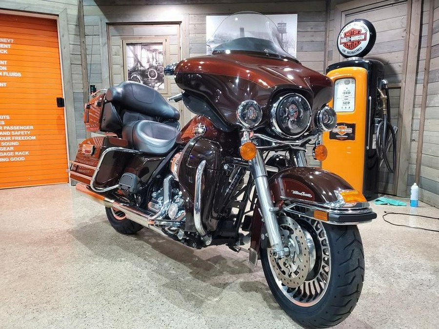 2011 Harley-Davidson® FLHTCU - Ultra Classic® Electra Glide®