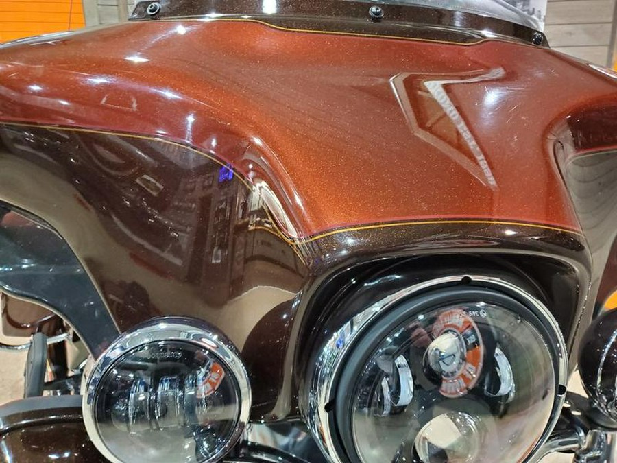 2011 Harley-Davidson® FLHTCU - Ultra Classic® Electra Glide®