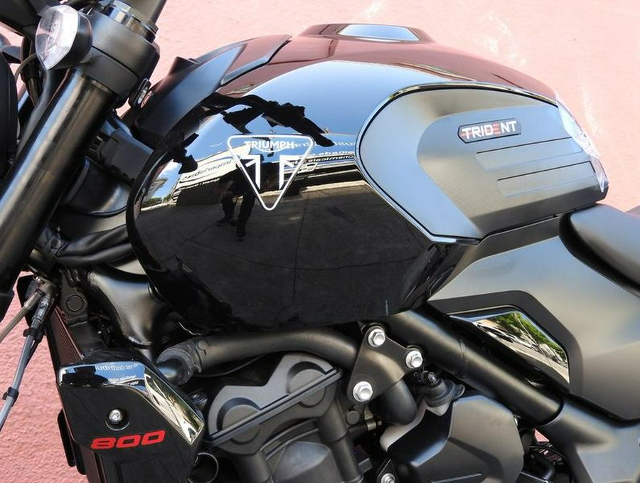 2026 Triumph Trident 800 Jet black