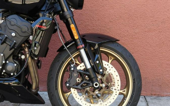 2026 Triumph Trident 800 Jet black