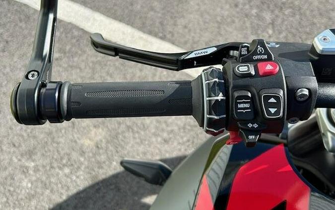 2026 BMW R 1300 R