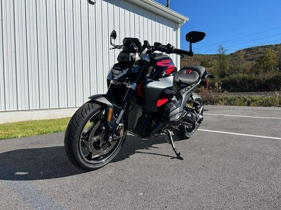 2026 BMW R 1300 R