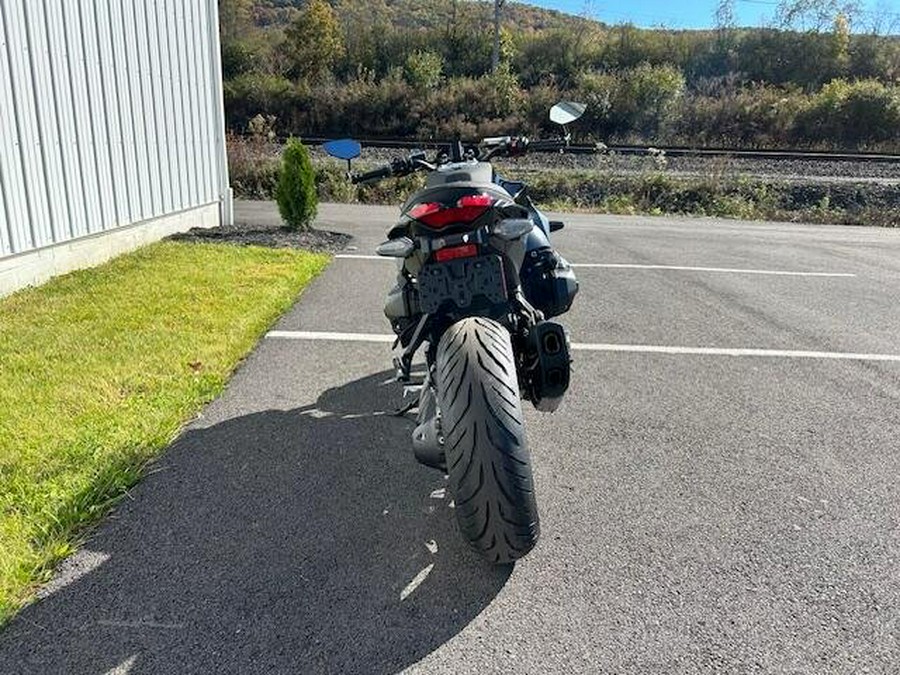2026 BMW R 1300 R