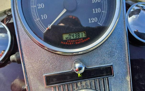 2005 Harley-Davidson FLHRCI Road King® Classic