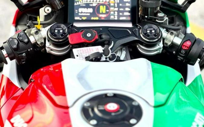 2025 Ducati Panigale V4