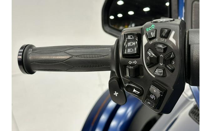 2017 RT-S (SE6) - Can-Am