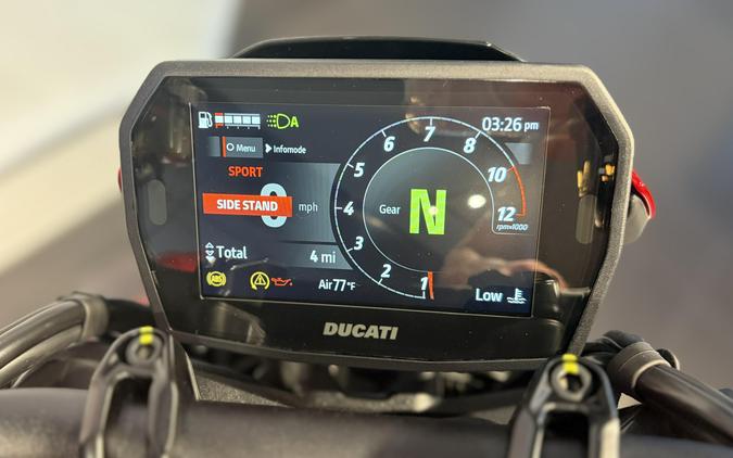 2026 Ducati MONSTER PLUS