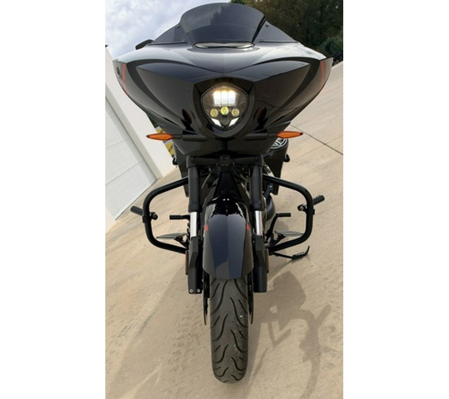 2017 Victory Motorcycles Magnum Gloss Black WGraphics