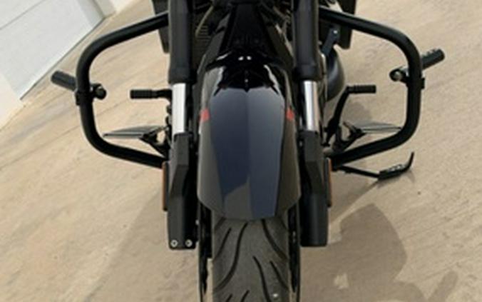2017 Victory Motorcycles Magnum Gloss Black WGraphics