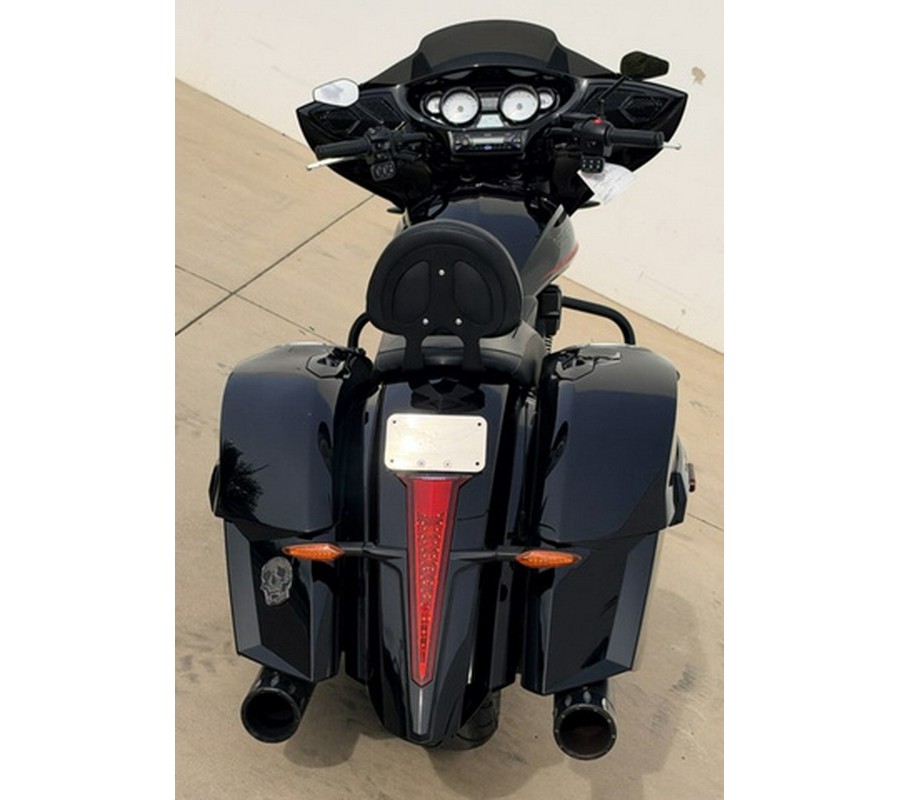 2017 Victory Motorcycles Magnum Gloss Black WGraphics