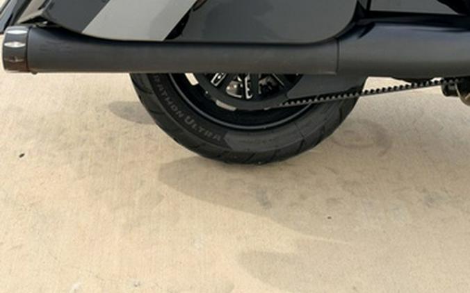 2017 Victory Motorcycles Magnum Gloss Black WGraphics