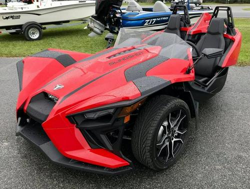 2020 Polaris Slingshot SL Review (17 Fast Facts on 3 Wheels)