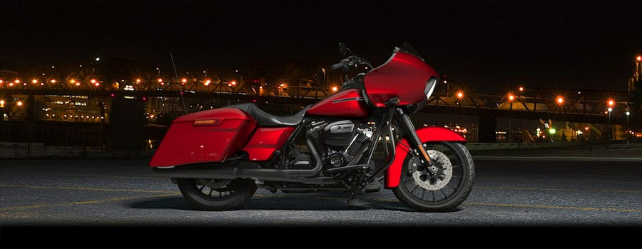 2018 Harley-Davidson® Road Glide® Special Wicked Red